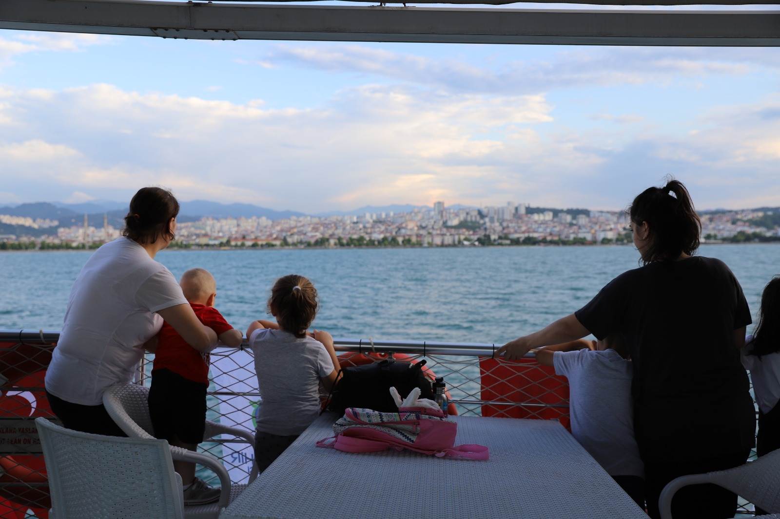 DENİZDEN ORDU KENDİNE HAYRAN BIRAKIYOR